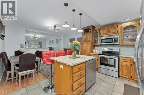 1431 Langlois Windsor ON N8X 4L9