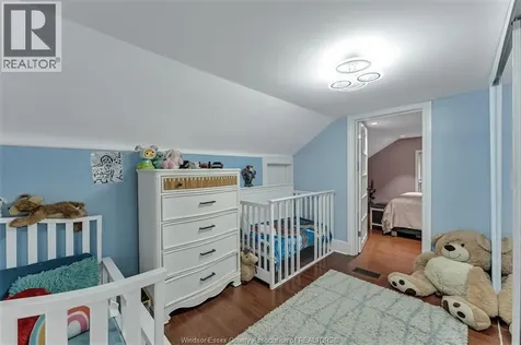 1431 Langlois Windsor ON N8X 4L9