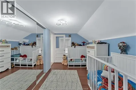 1431 Langlois Windsor ON N8X 4L9