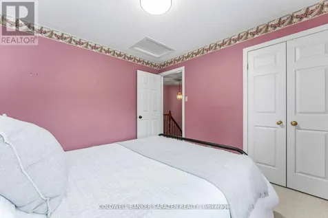 81 Kimberwick Crescent Ottawa ON K1V 0W7