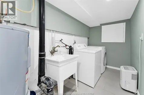 1204 Copperfield Place Windsor ON N8S 4G6