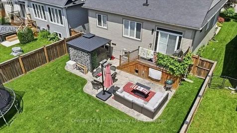 40 Grand Poplar Lane Wasaga Beach ON L9Z 0E2
