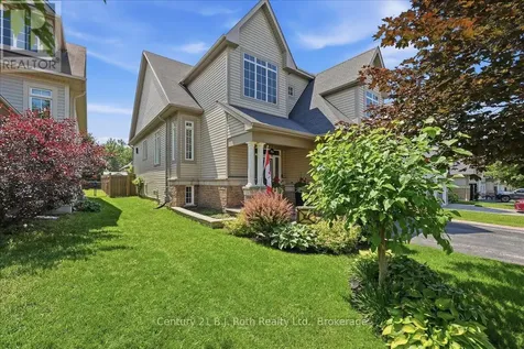 40 Grand Poplar Lane Wasaga Beach ON L9Z 0E2