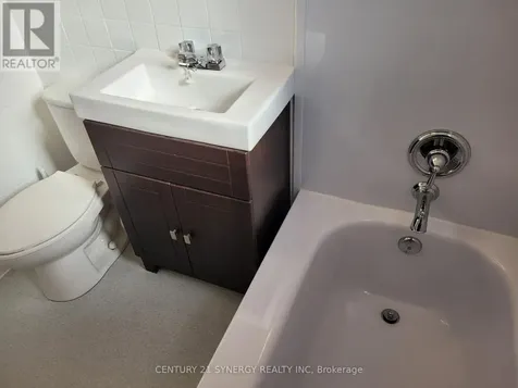 395 Pine Street East Gananoque ON K7G 1E2
