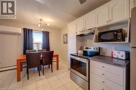 608 Grey Street Brantford ON N3S 4Y4