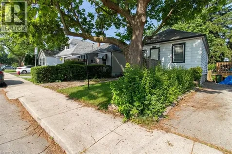 29 Wexford Avenue North Hamilton ON L8H 4M2
