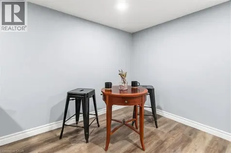 29 Wexford Avenue North Hamilton ON L8H 4M2