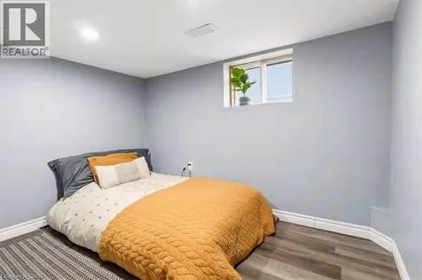 29 Wexford Avenue North Hamilton ON L8H 4M2