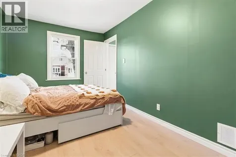 29 Wexford Avenue North Hamilton ON L8H 4M2