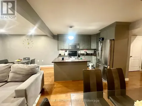 42 St Paul Avenue Brantford ON N3T 4E6