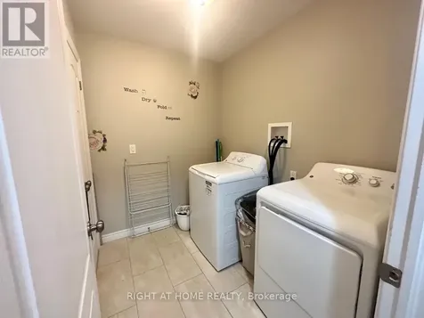 42 St Paul Avenue Brantford ON N3T 4E6