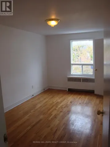 142 Ste Cecile Street Ottawa ON K1L 5L3