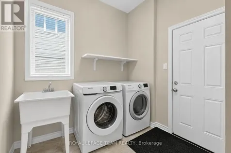 314 West Ridge Drive Ottawa ON K2S 2G4