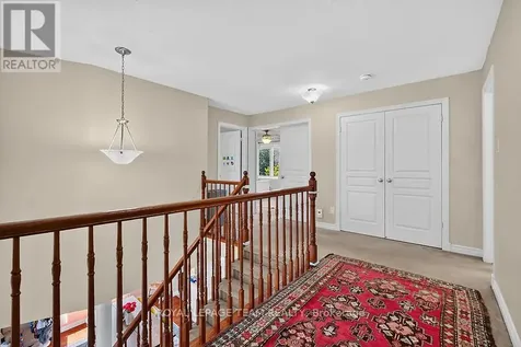 314 West Ridge Drive Ottawa ON K2S 2G4