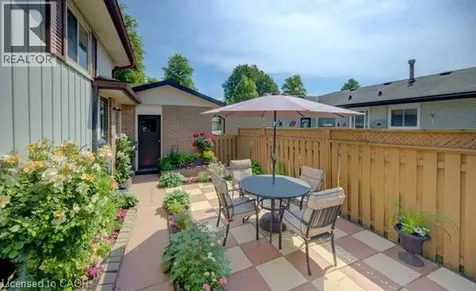 141 Hazelglen Drive Kitchener ON N2M 2E6