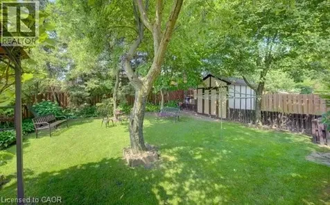141 Hazelglen Drive Kitchener ON N2M 2E6