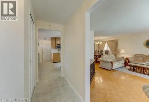 141 Hazelglen Drive Kitchener ON N2M 2E6