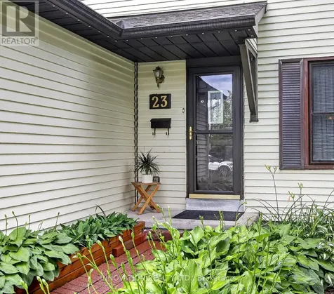 23 Mckitrick Drive Ottawa ON K2L 2J7