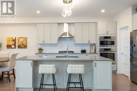 57 Zaatiik Grove Ottawa ON K1X 0E5