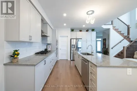 57 Zaatiik Grove Ottawa ON K1X 0E5