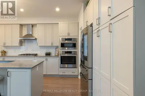 57 Zaatiik Grove Ottawa ON K1X 0E5