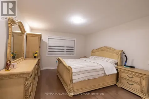 57 Zaatiik Grove Ottawa ON K1X 0E5