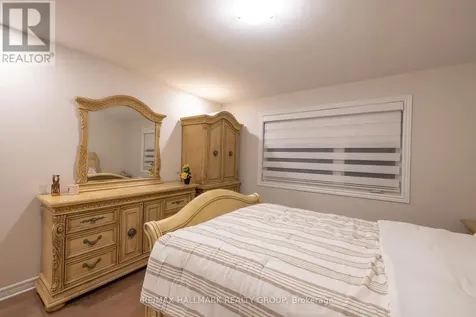 57 Zaatiik Grove Ottawa ON K1X 0E5
