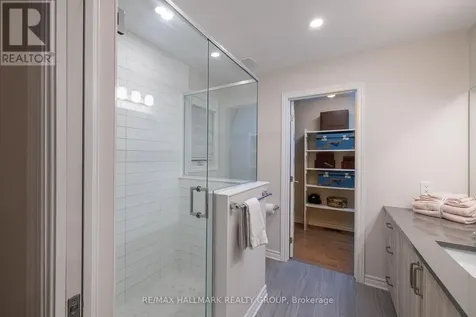 57 Zaatiik Grove Ottawa ON K1X 0E5