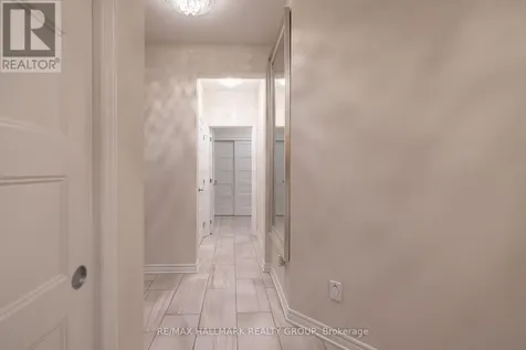 57 Zaatiik Grove Ottawa ON K1X 0E5