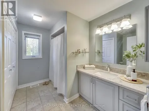 71 61st Street South Wasaga Beach ON L9Z 2Z3