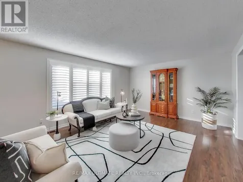 71 61st Street South Wasaga Beach ON L9Z 2Z3