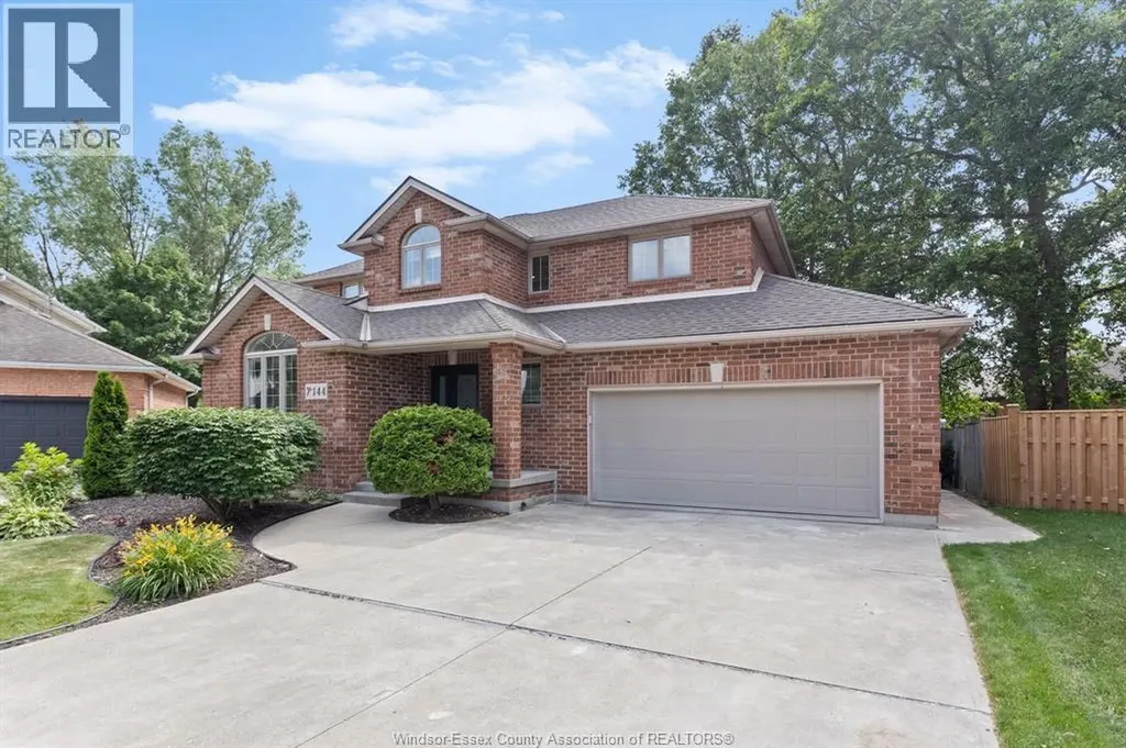 144 Pheasant Run Lakeshore ON N8L 0Z7