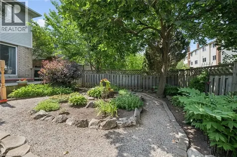 1147 Leewood Drive Oakville ON L6M 3B7