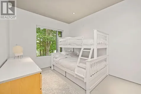 1114 Road 3200 Gravenhurst (muskoka (s)) ON P1P 1R2