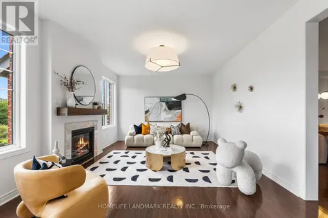 125 Roy Harper Avenue Aurora ON L4G 0V6