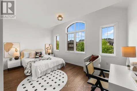 125 Roy Harper Avenue Aurora ON L4G 0V6