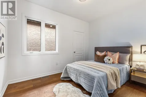 125 Roy Harper Avenue Aurora ON L4G 0V6