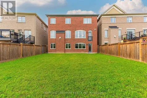 125 Roy Harper Avenue Aurora ON L4G 0V6