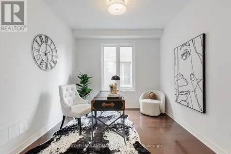 125 Roy Harper Avenue Aurora ON L4G 0V6