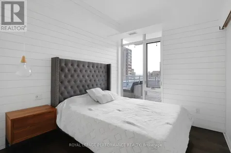 255 Bay Street Ottawa ON K1R 0C5