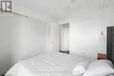 255 Bay Street Ottawa ON K1R 0C5