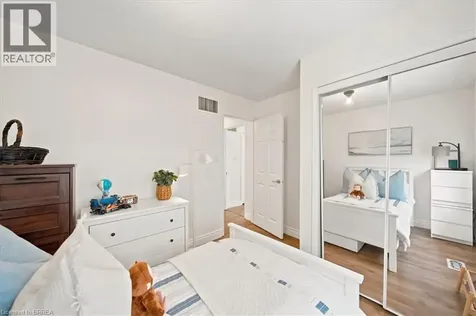 8 Mavin Street Brantford ON N3T 6N1