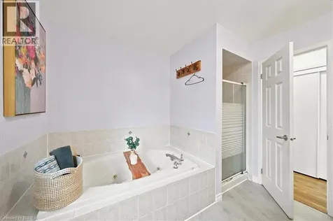 8 Mavin Street Brantford ON N3T 6N1