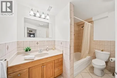8 Mavin Street Brantford ON N3T 6N1