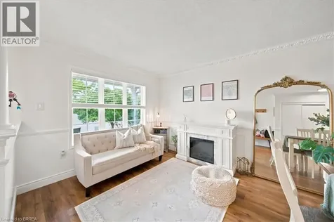 8 Mavin Street Brantford ON N3T 6N1