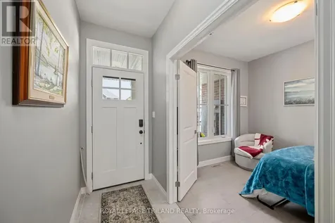 32 Charter Creek Court St. Thomas ON N5R 0L2