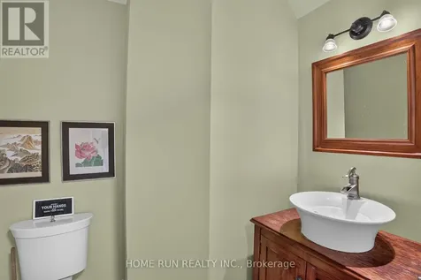 112 Kerscott Heights Way Ottawa ON K0A 1T0