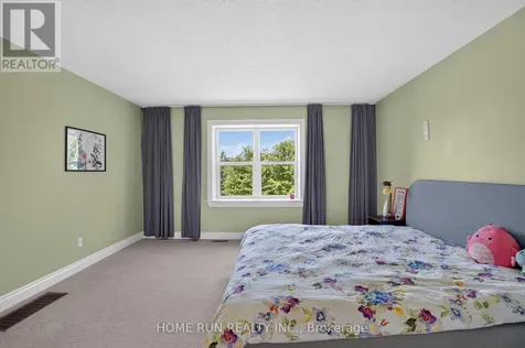 112 Kerscott Heights Way Ottawa ON K0A 1T0