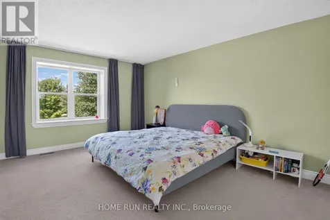 112 Kerscott Heights Way Ottawa ON K0A 1T0