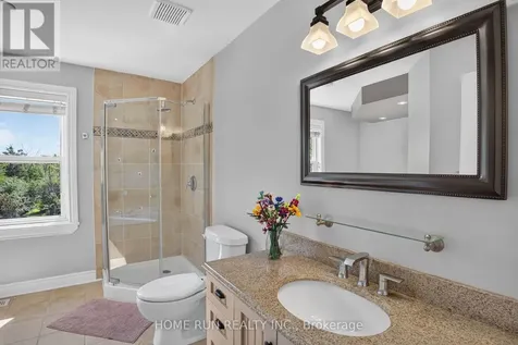112 Kerscott Heights Way Ottawa ON K0A 1T0